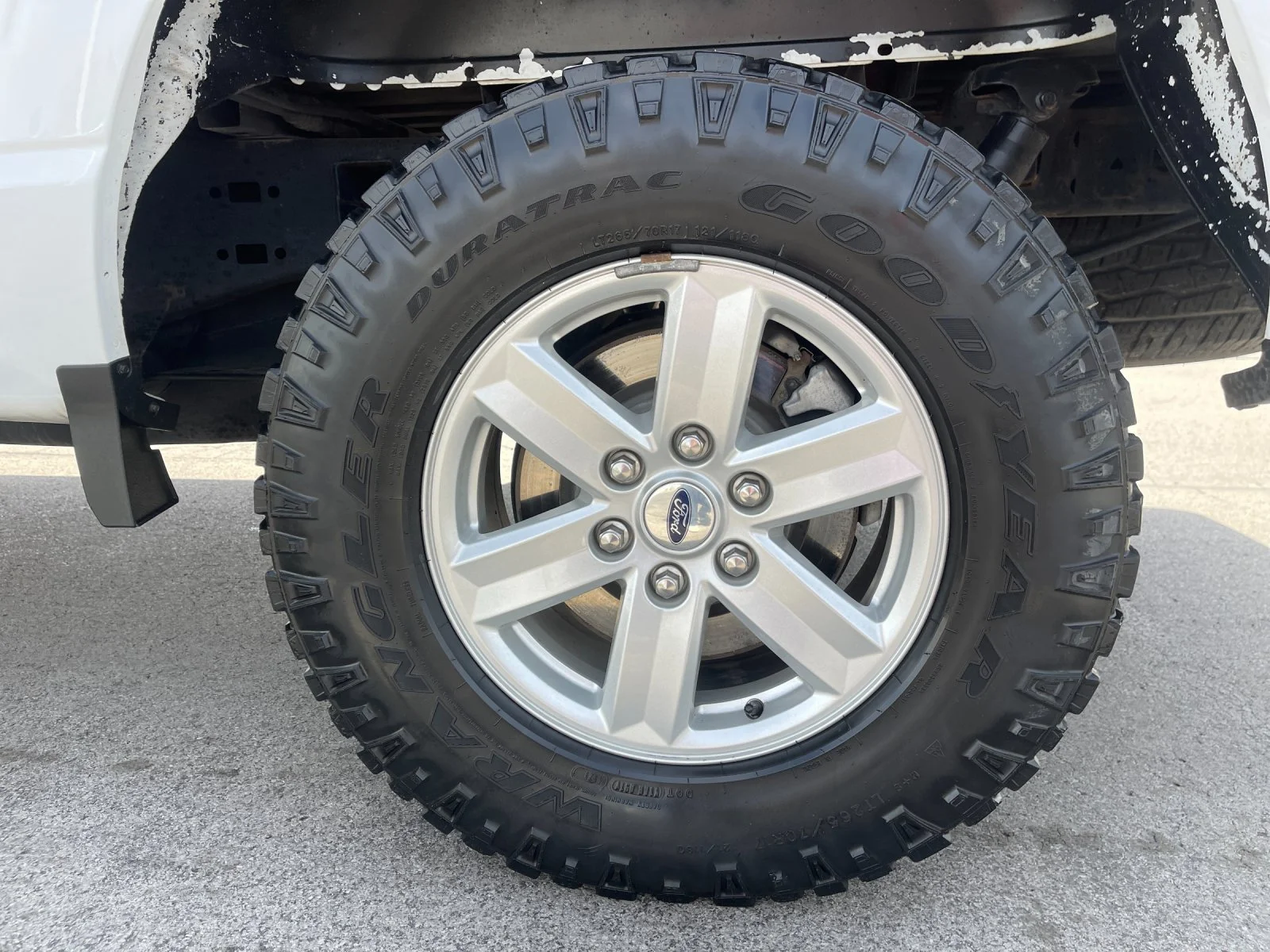 Used 2021 White Ford XLT image 30