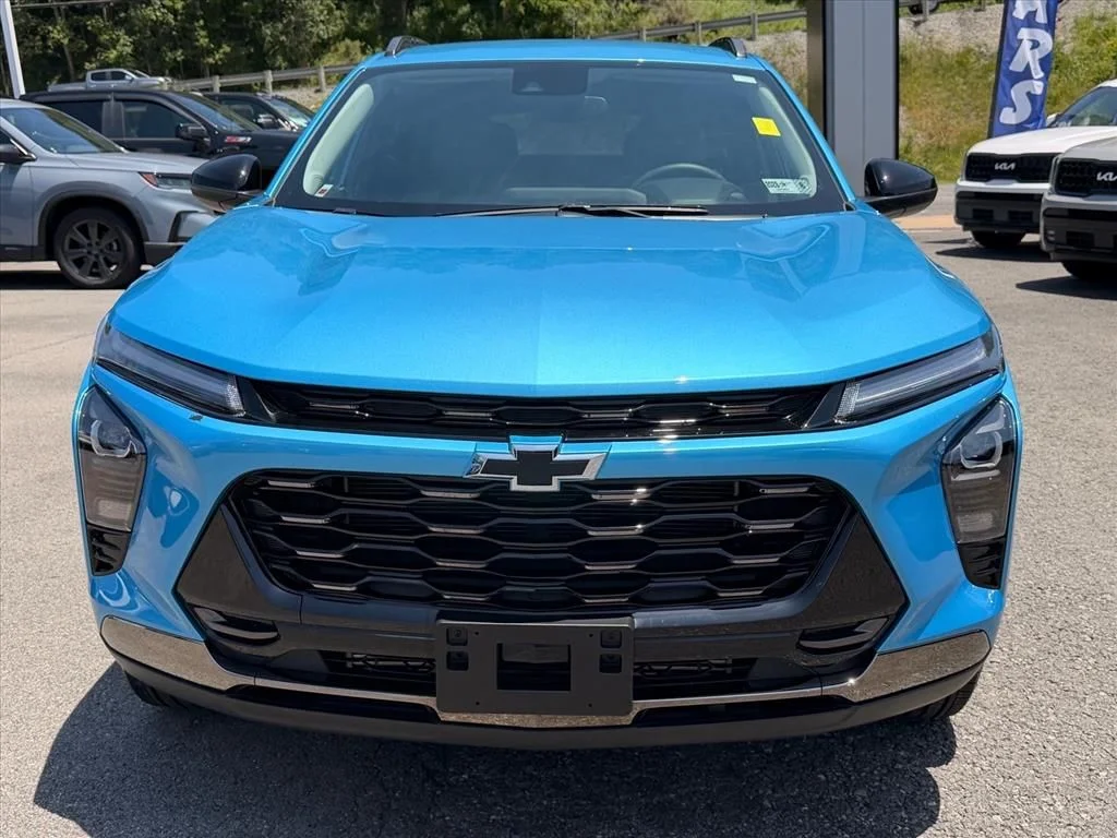Used 2025 Blue Chevrolet ACTIV image 16