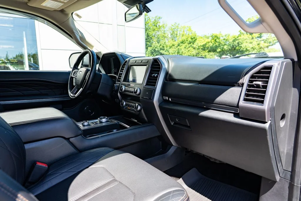 Used 2021 Blue Ford Platinum image 30