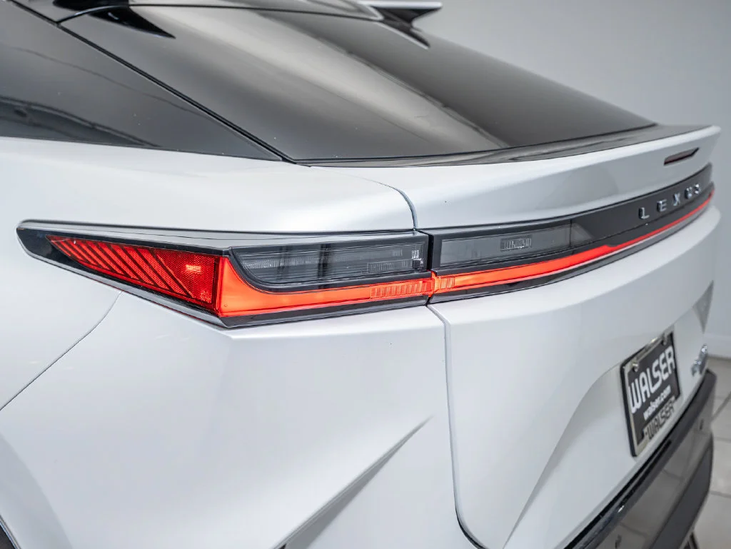 Used 2023 EMINENT WHITE PEARL Lexus 450e Luxury image 9
