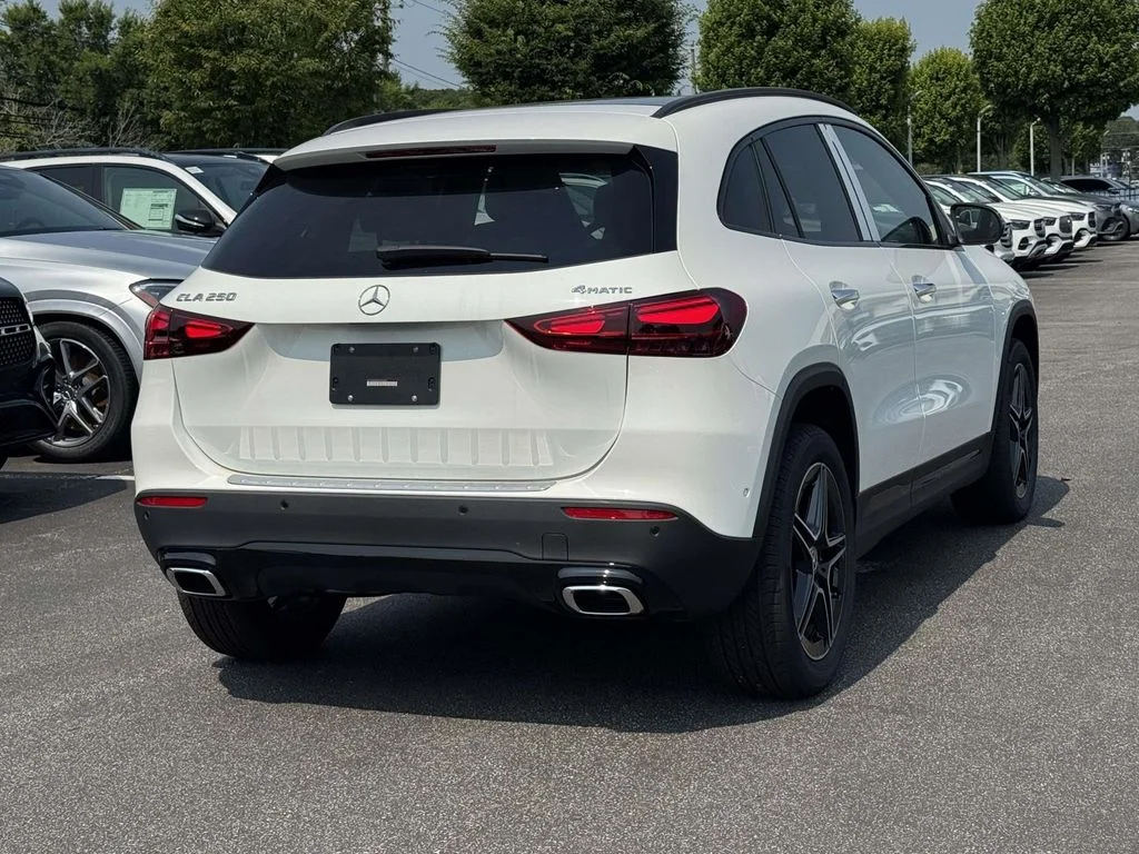New 2026 White Mercedes-Benz GLA 250 image 10