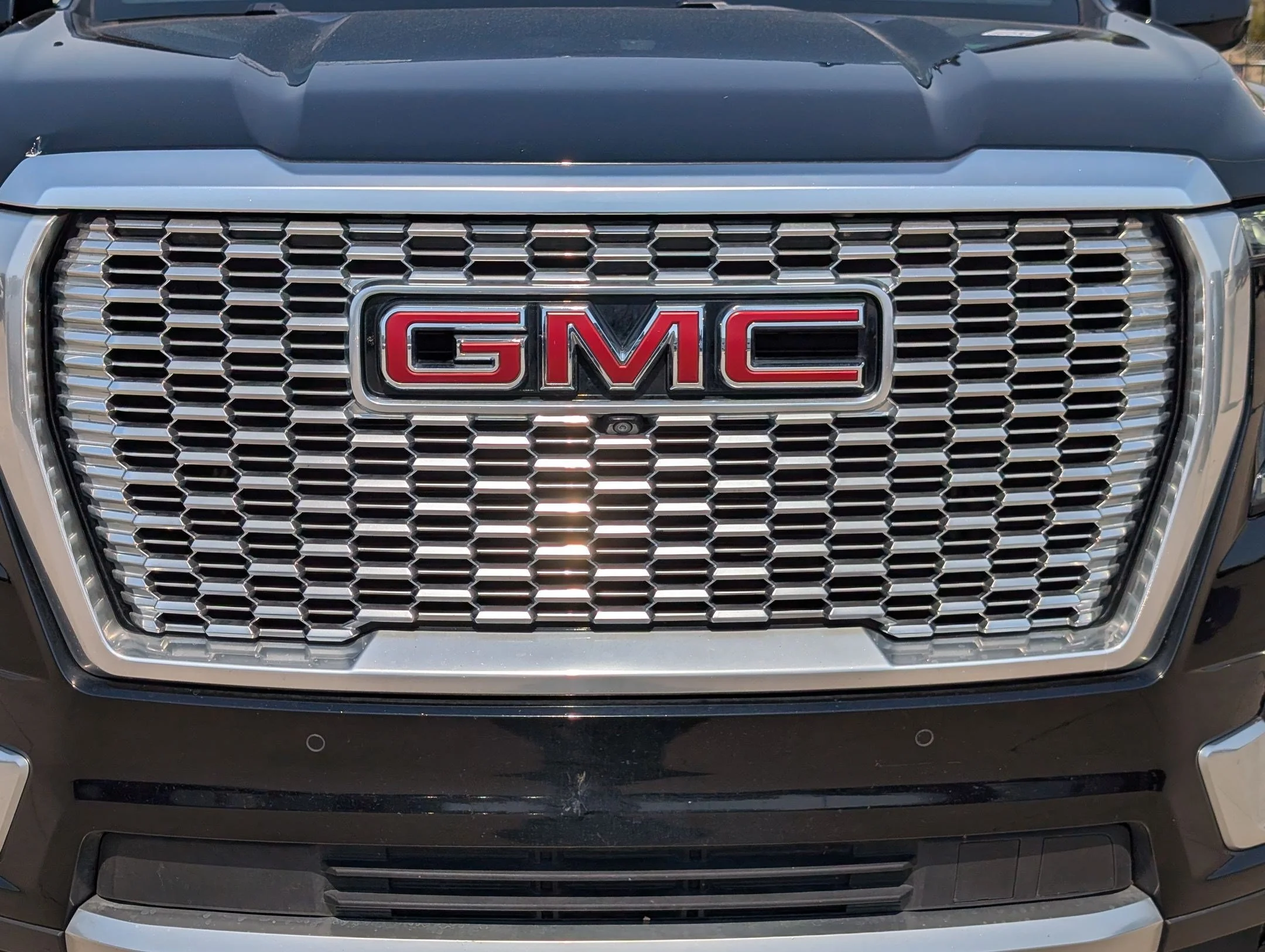 Used 2021 Onyx Black GMC Denali image 9