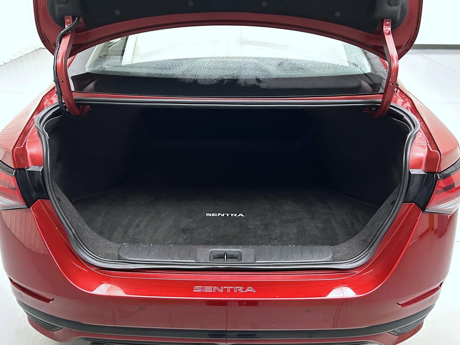 Used 2024 Red Nissan SR image 21