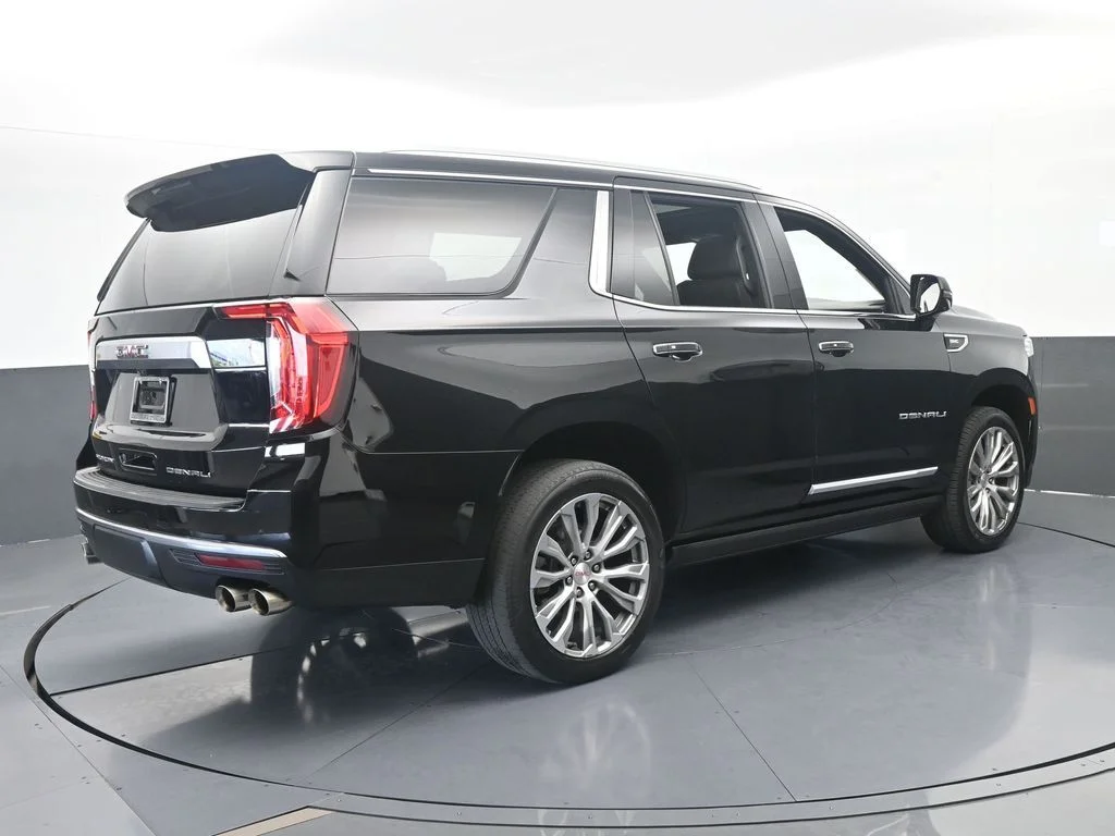 Used 2022 Onyx Black GMC Denali image 5