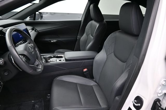 Used 2024 White Lexus 350 Premium image 24