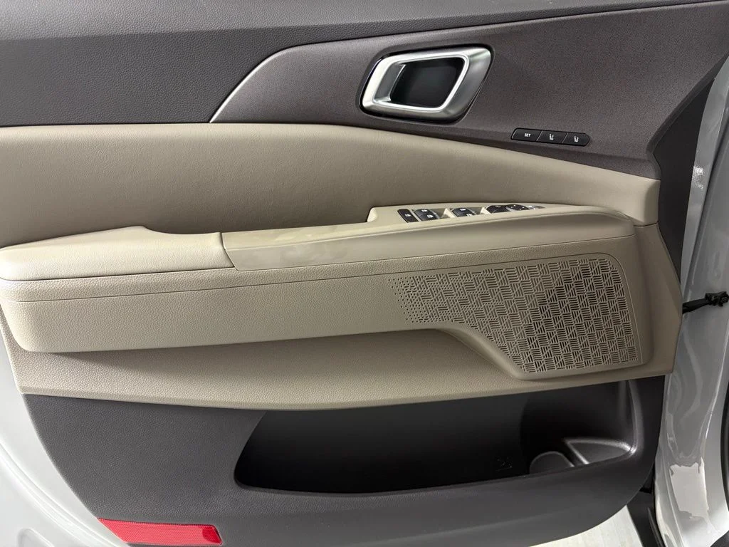 New 2026 Ceramic Silver Kia EX image 15