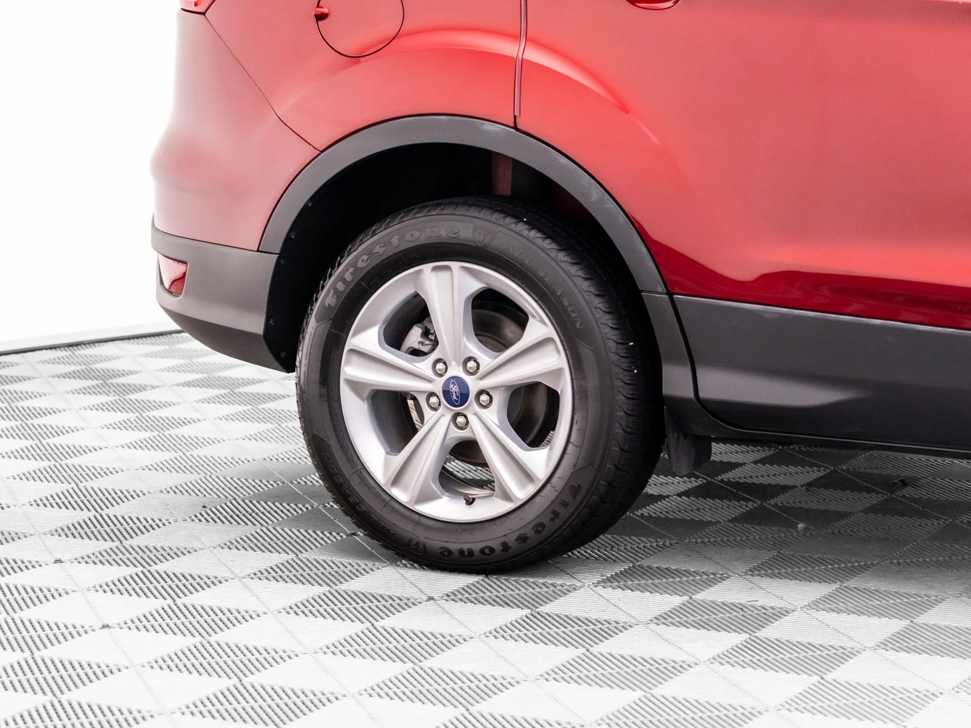 Used 2014 Red Ford SE image 32