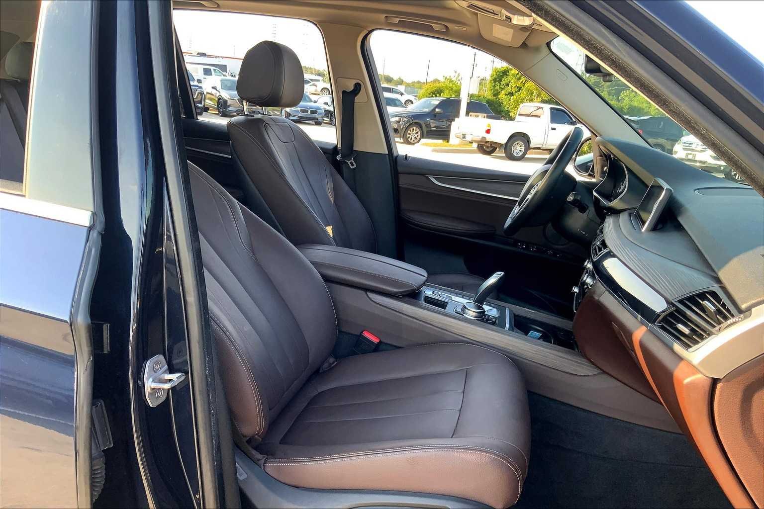 Used 2016 Imperial Blue Metallic BMW sDrive35i image 8