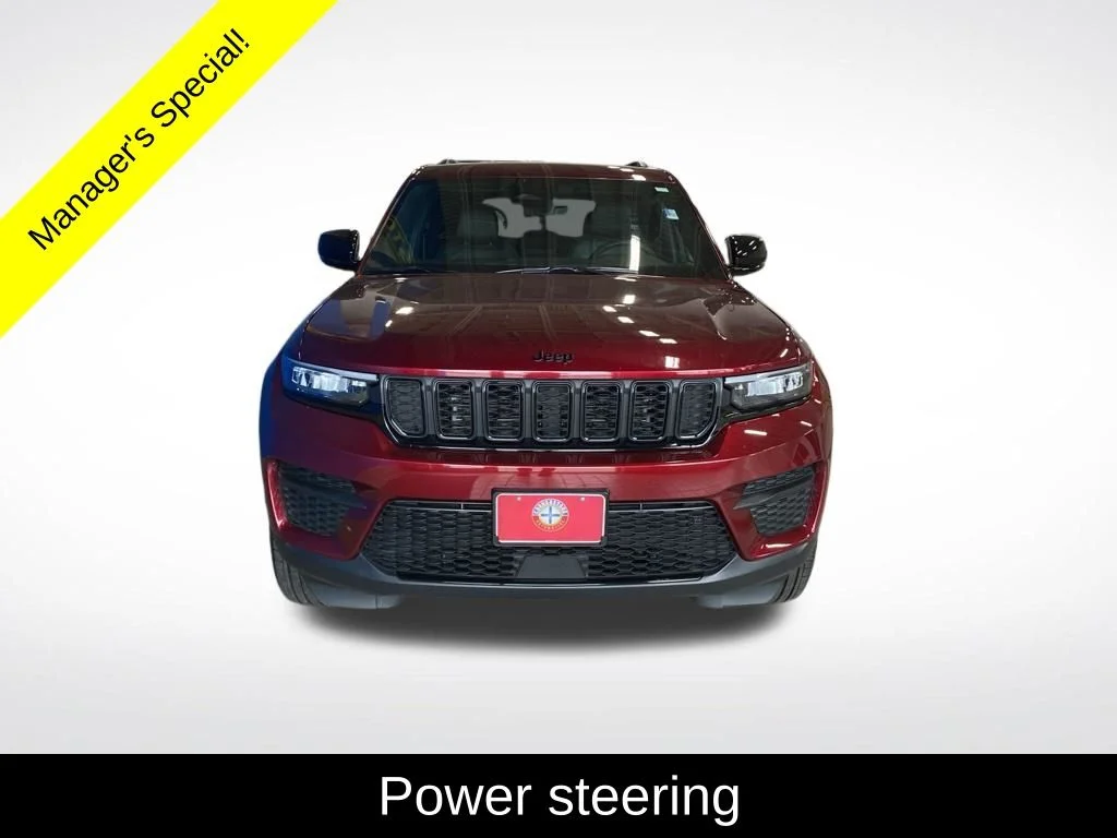 Used 2025 Red Jeep Altitude image 14