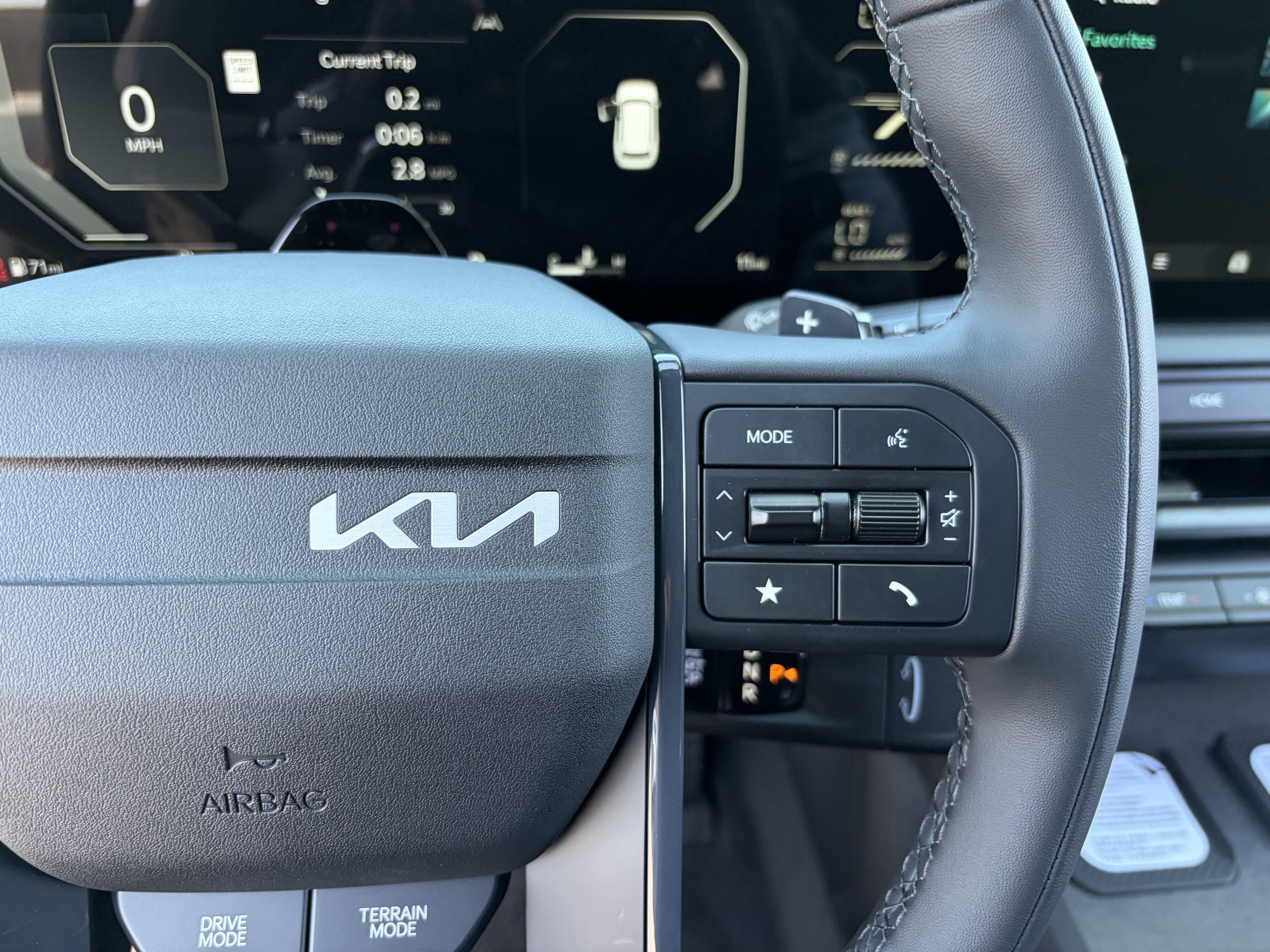 New 2027 Wolf Gray Kia X-PRO SX image 23