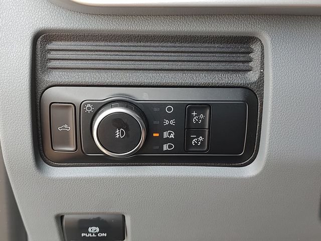 Used 2025 White Ford XLT image 23