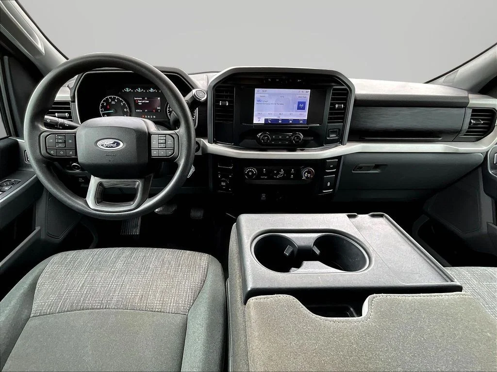 Used 2023 Silver Ford XLT image 8