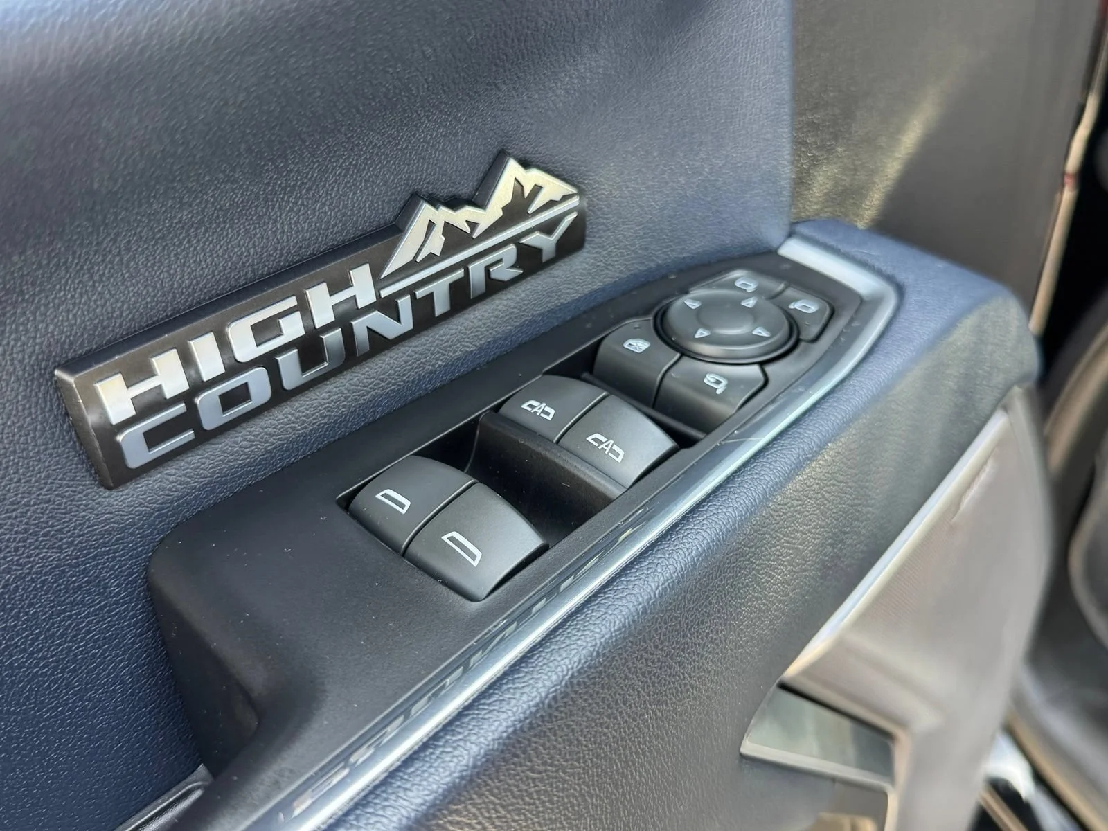 2022 Chevrolet Silverado 1500 High Country - Photo 13