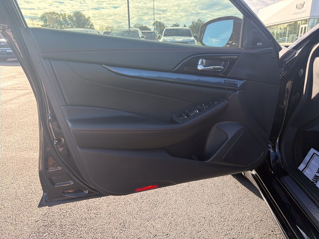 Used 2023 Black Nissan SR image 13