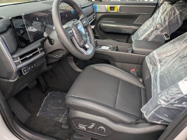 2026 Hyundai Santa Fe Limited - Photo 11