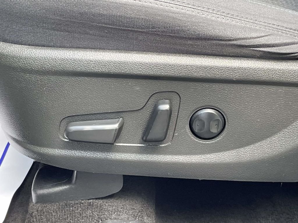 Certified Used 2023 Gray Hyundai SEL image 18