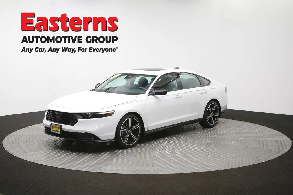 Used 2026 White Honda SE image 55