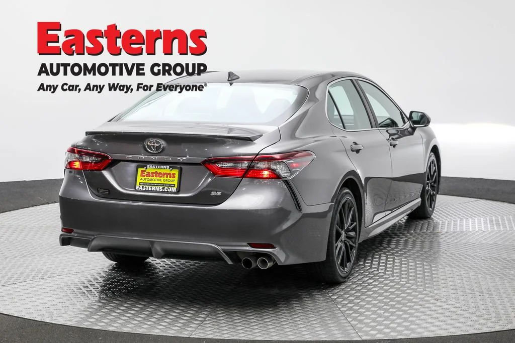 Used 2023 Gray Toyota SE image 5
