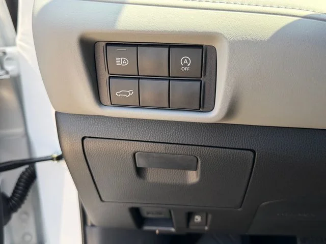 New 2026 Wind Chill Pearl Toyota XLE image 14