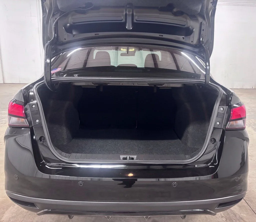 Used 2025 Black Nissan 1.6 S image 26