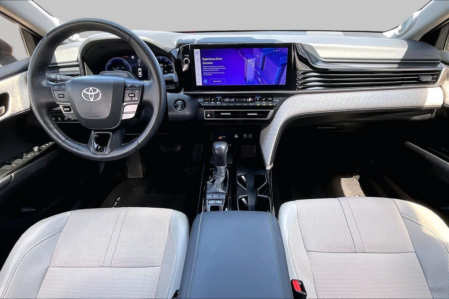 Used 2025 UNDERGROUND Toyota XLE image 16