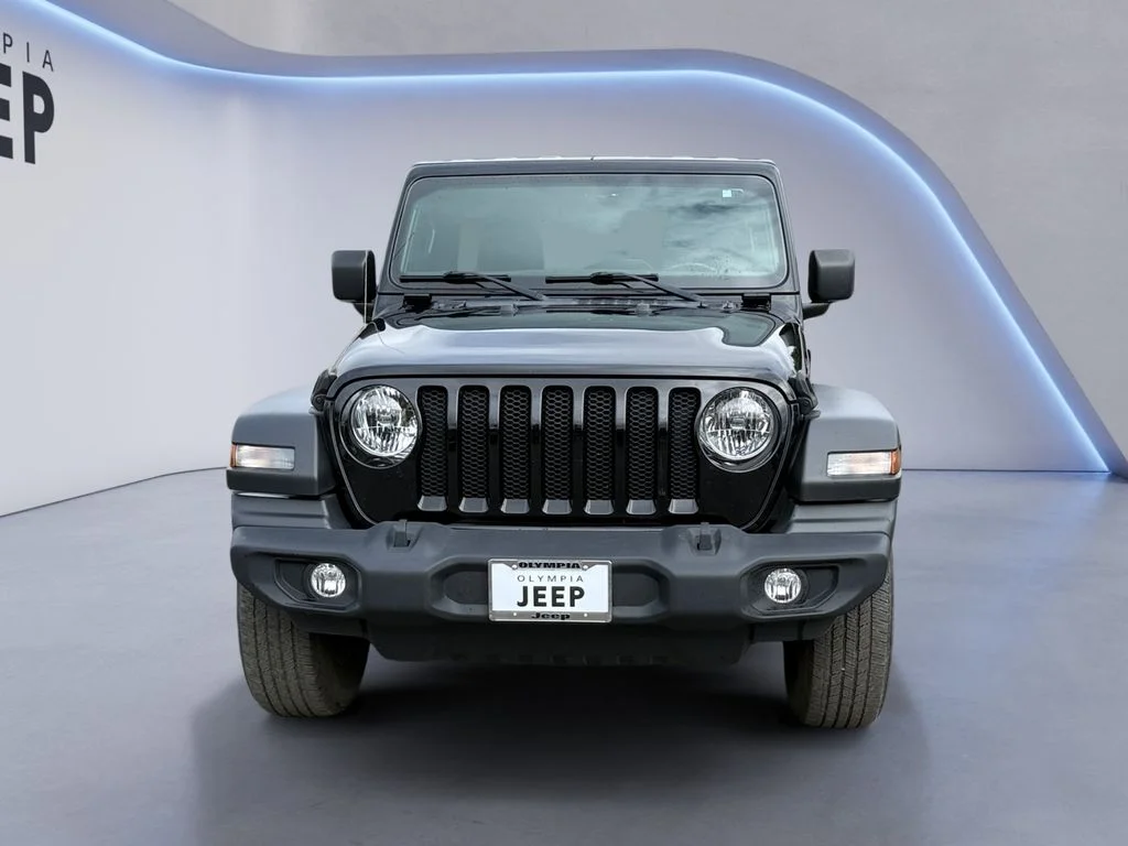 Used 2021 Black Jeep Unlimited Sport S image 10