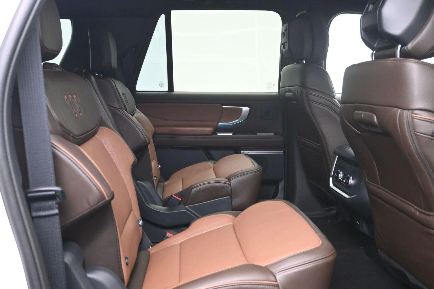 New 2026 Star White Metallic Tri-Coat Ford MAX King Ranch® image 12