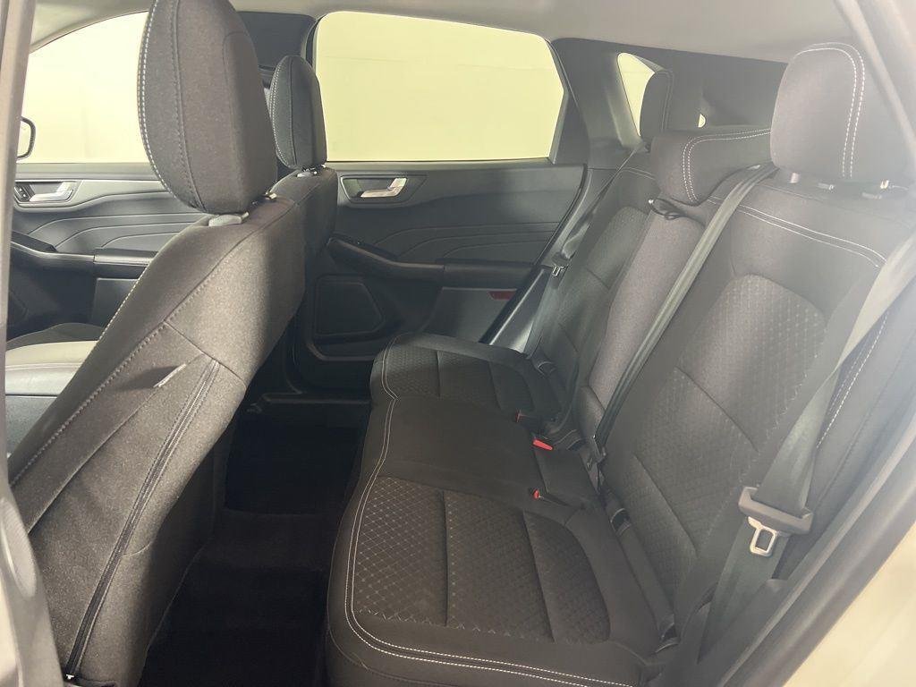 Used 2023 White Metallic Ford Active image 28