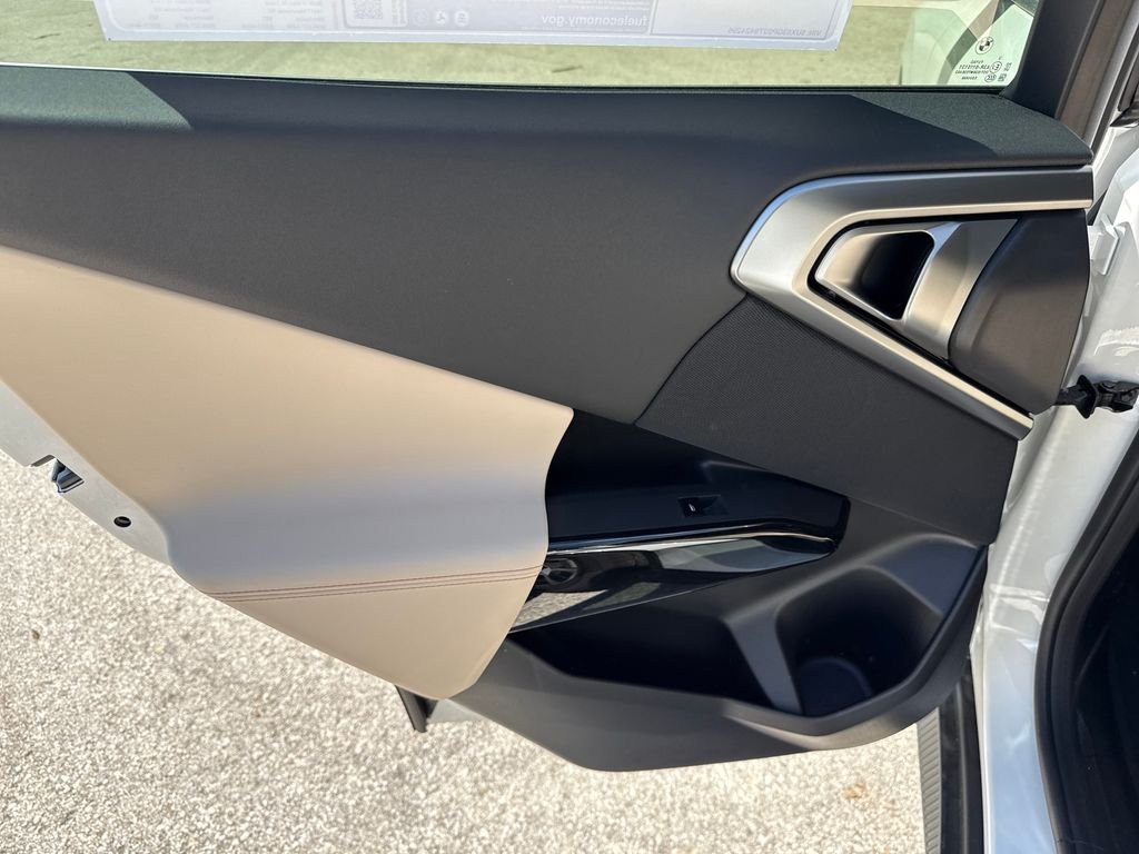 New 2026 White BMW 30 xDrive image 22