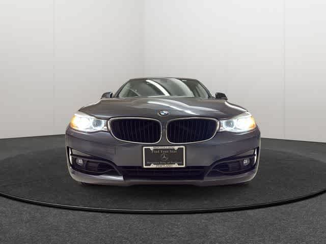 Used 2014 Mineral Gray Metallic BMW 328i xDrive image 2