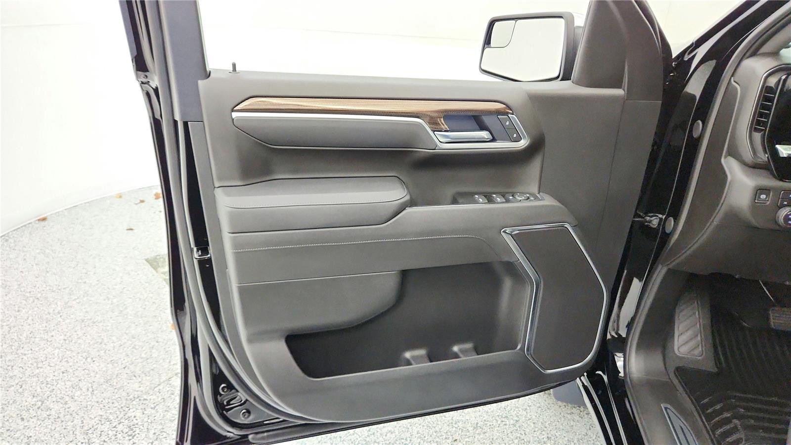 2026 Chevrolet Silverado 1500 LT - Photo 31