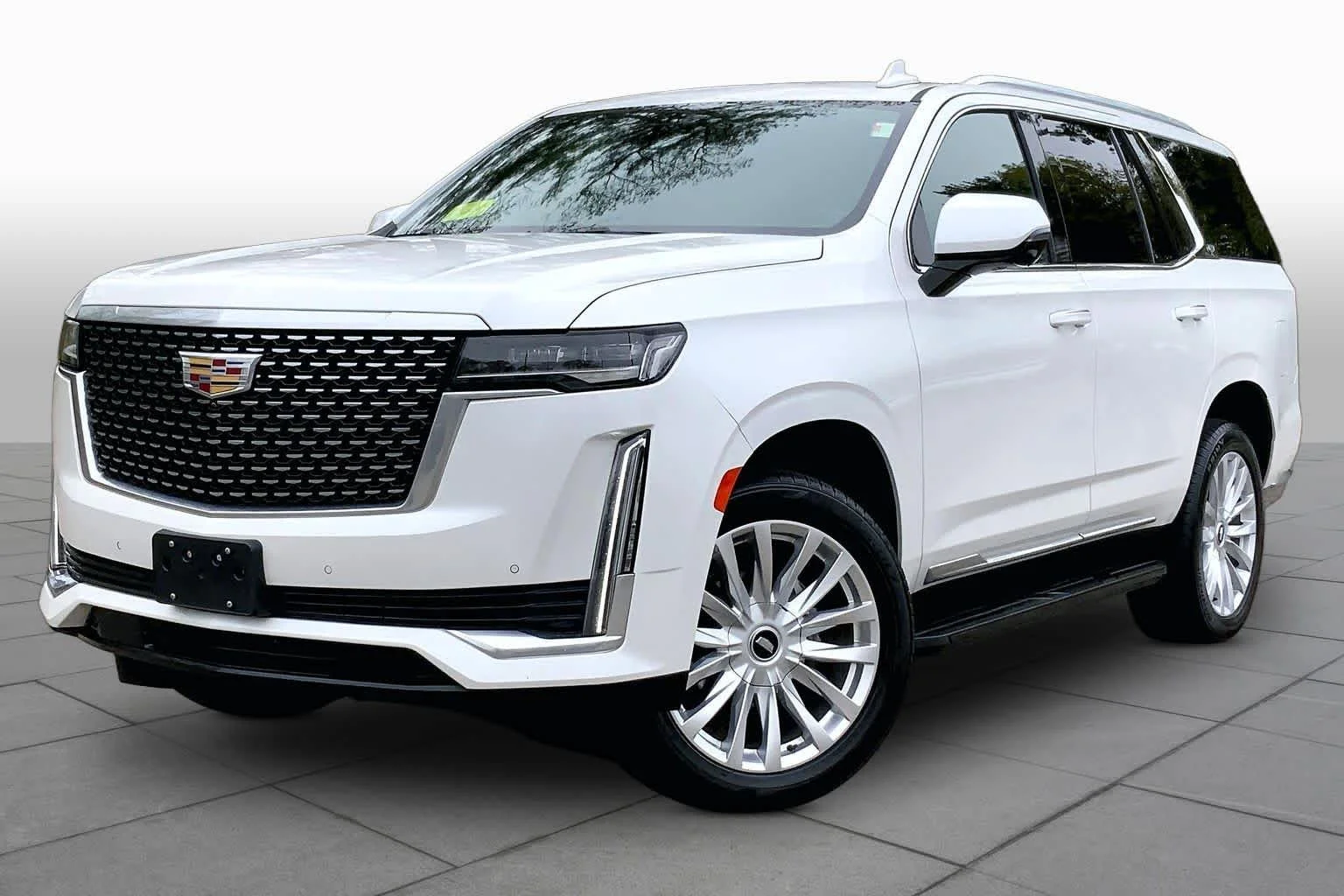 2023 Cadillac Escalade 4WD Luxury's photo