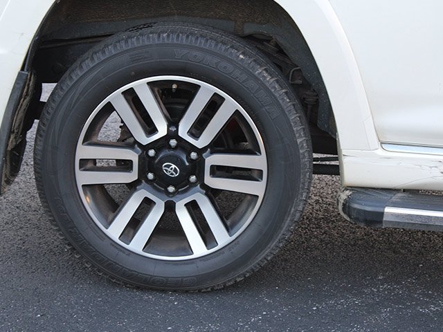 Used 2016 Blizzard Pearl Toyota  image 9