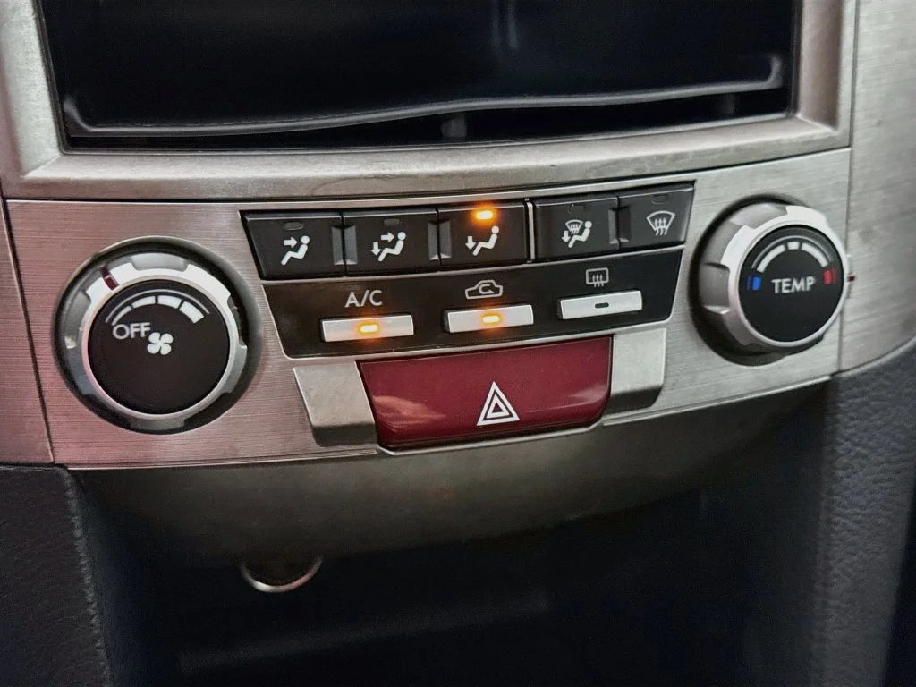 Used 2013 Silver Subaru 2.5i image 16