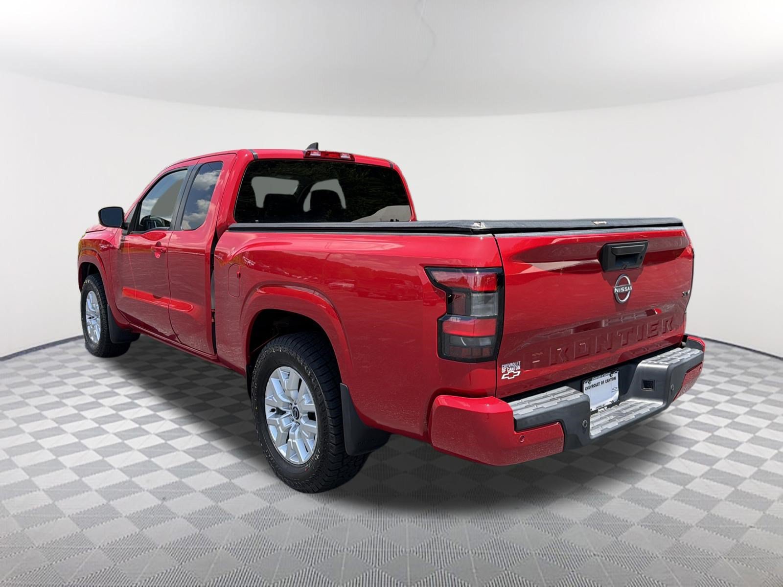Used 2022 Red Alert Nissan SV image 7