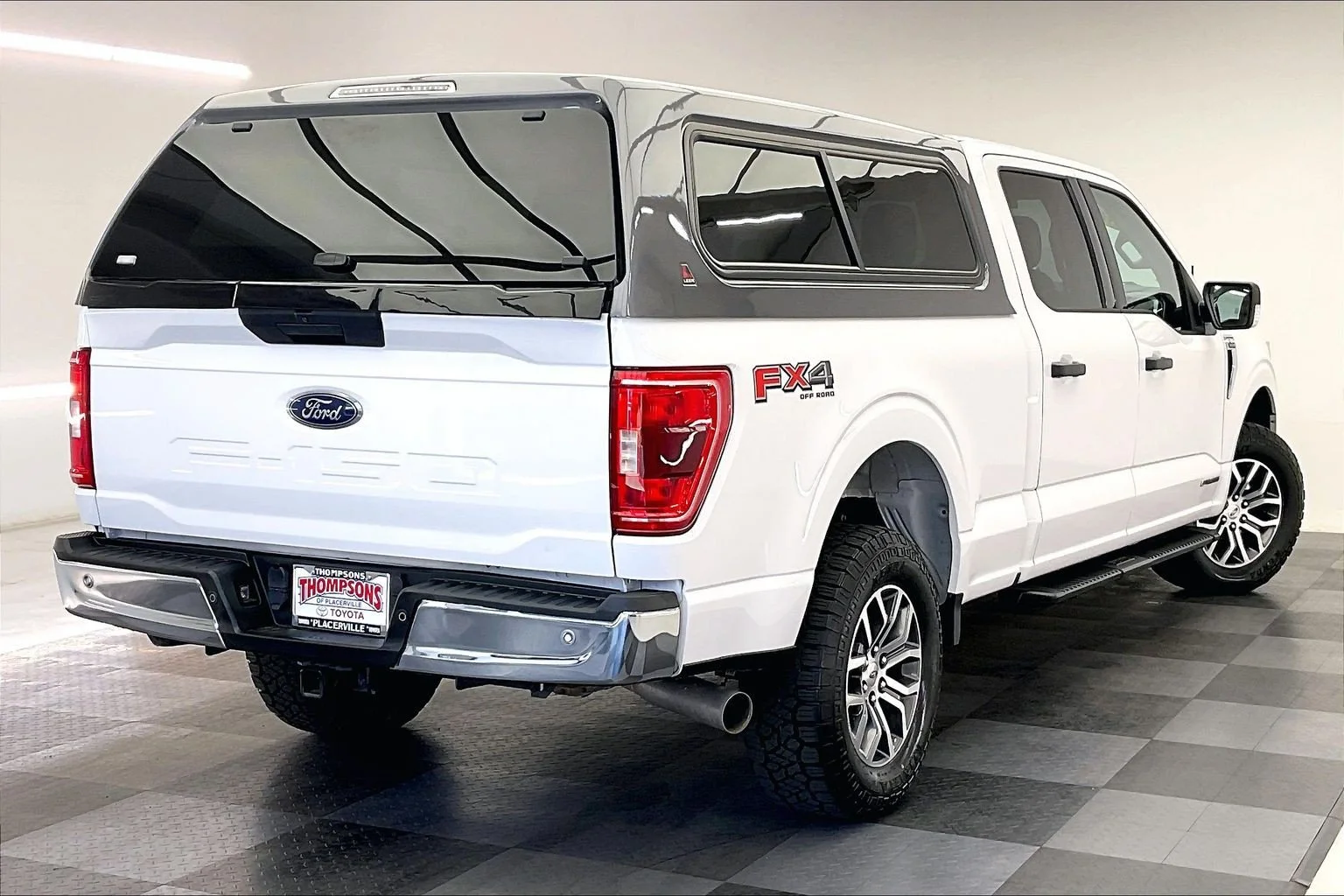 Used 2021 Oxford White Ford XLT image 13