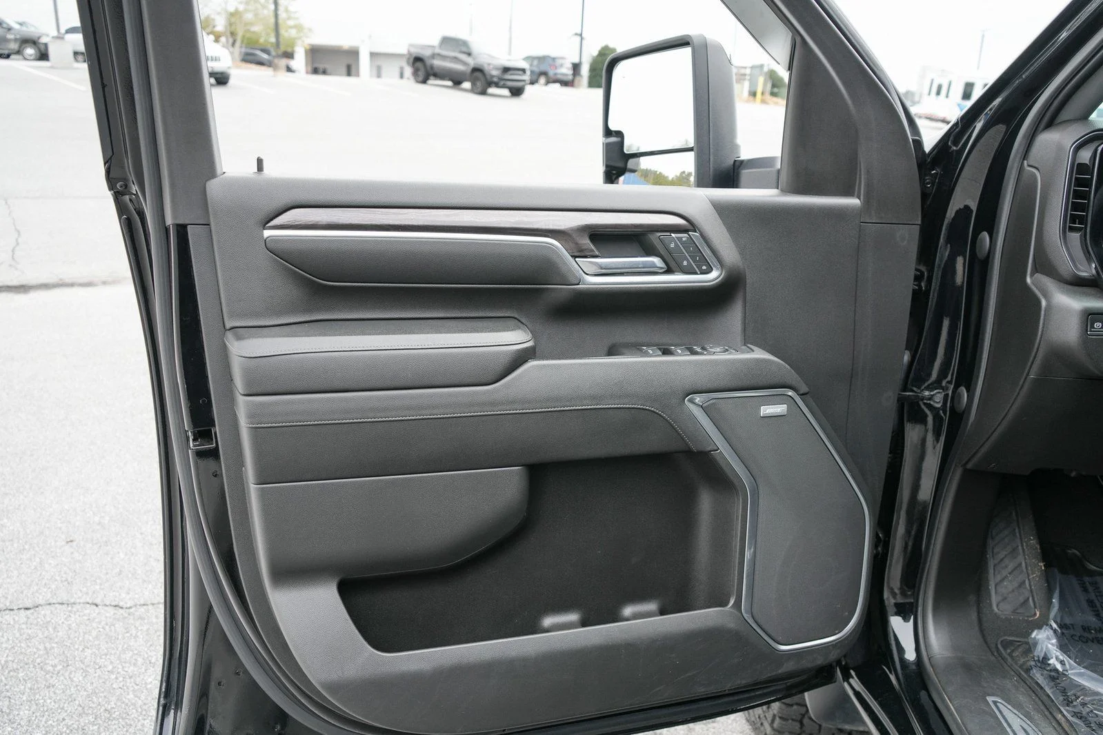 2024 Chevrolet Silverado 2500HD LTZ - Photo 15