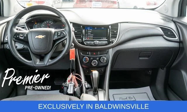 Used 2020 SUMMIT WHITE Chevrolet LT image 14