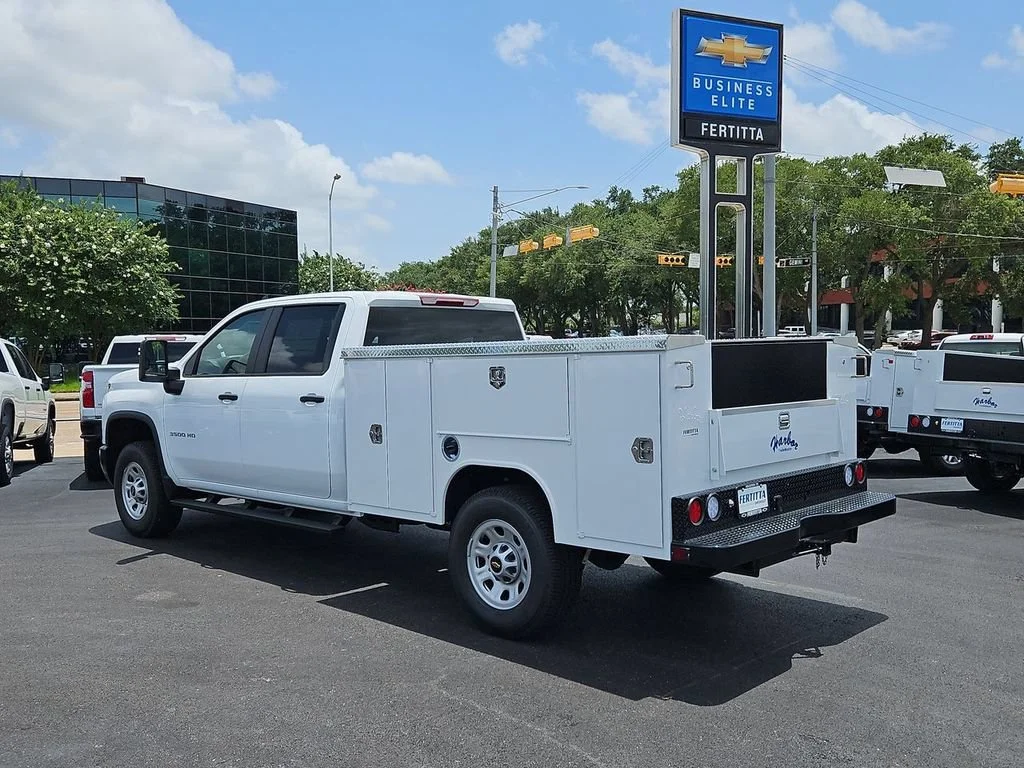 New 2026 Summit White Chevrolet WT image 3