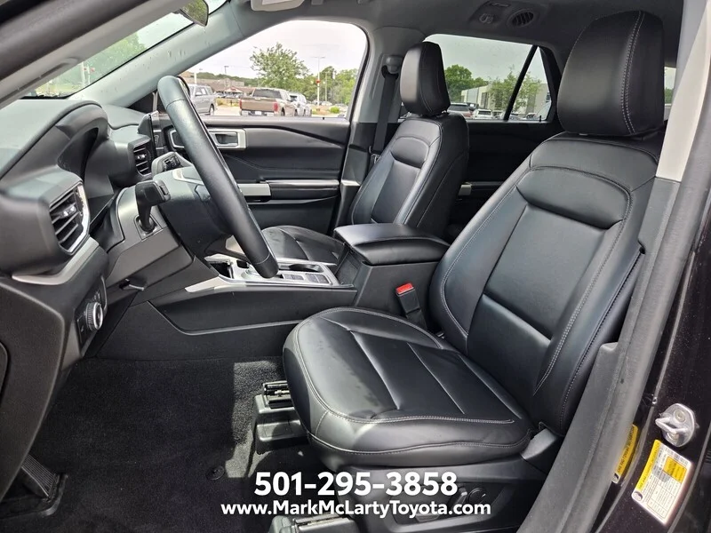Used 2024 Black Metallic FORD XLT RWD image 9