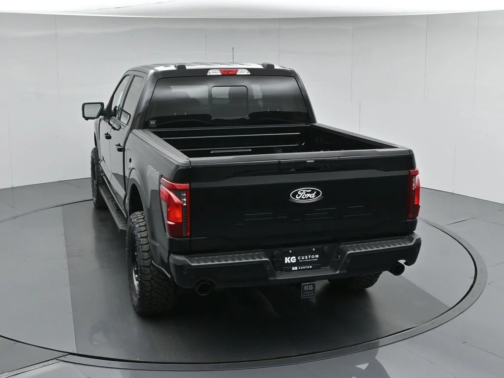 New 2026 Agate Black Metallic Ford XLT image 42
