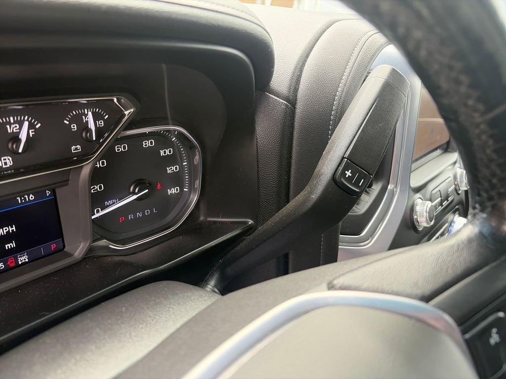 Used 2019 White GMC SLT image 24