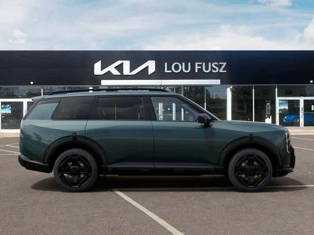 New 2027 Black Jade Green Kia X-Line SX Prestige image 7
