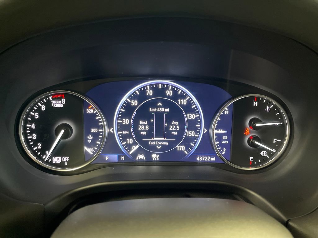 Used 2024 White Frost Tricoat Buick Avenir image 23