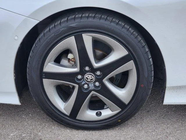 Used 2022 White . Toyota Limited image 10