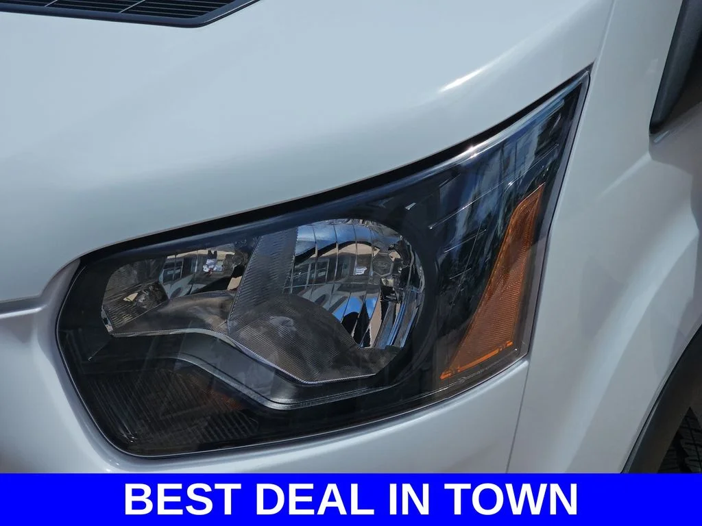 New 2026 Oxford White Ford Cargo Van image 32
