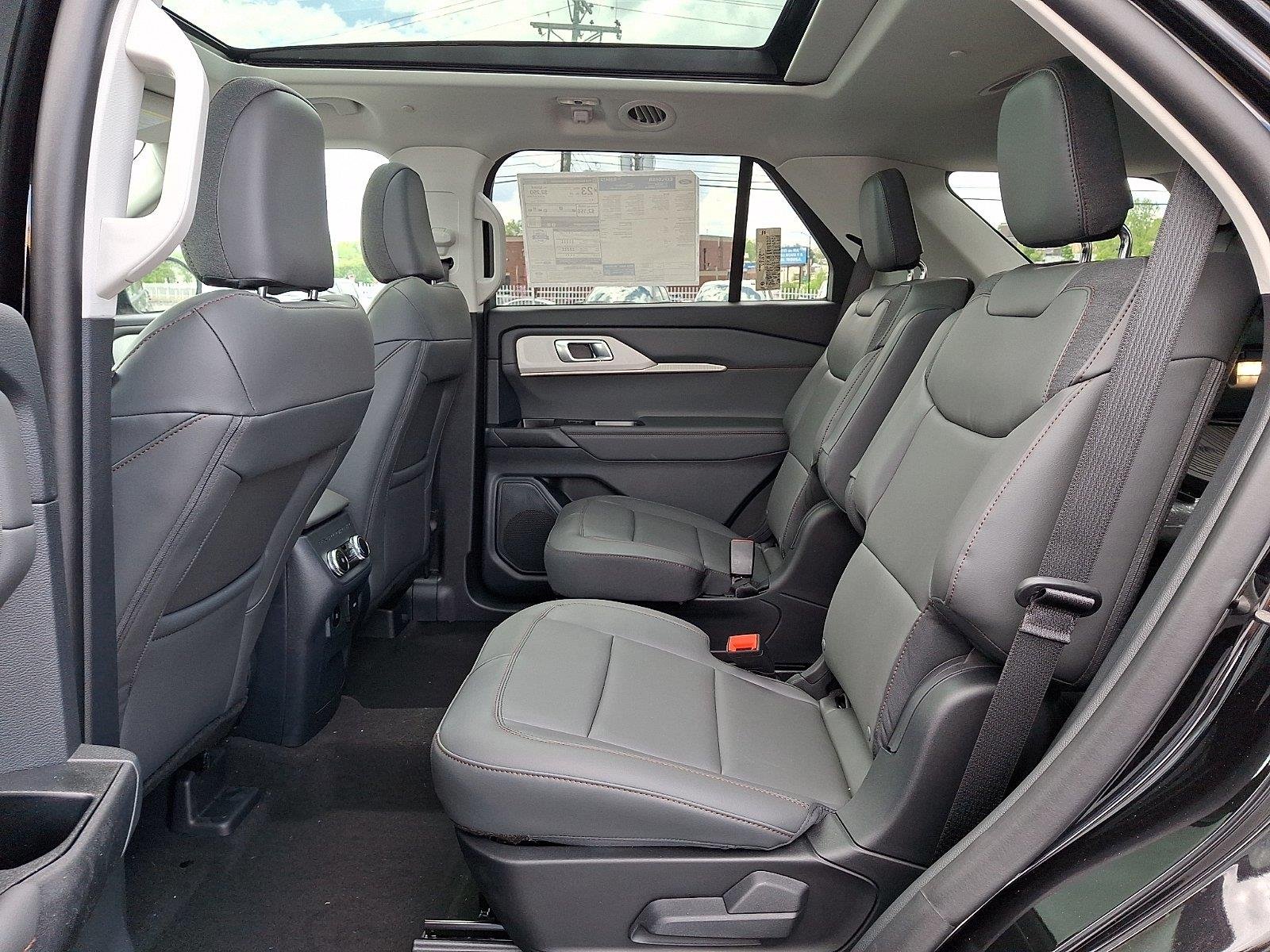 New 2026 Agate Black Metallic Ford Active image 8