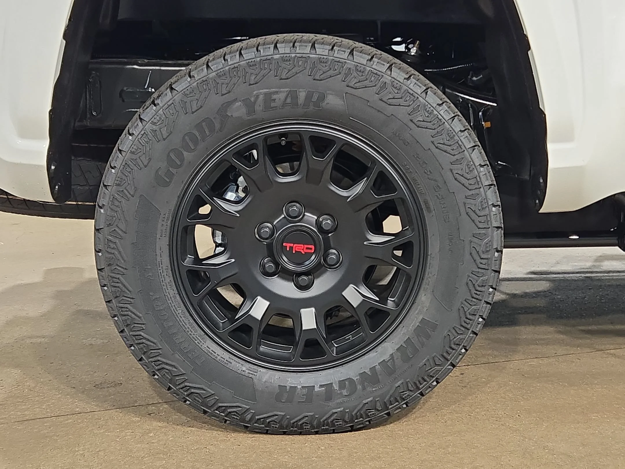 New 2026 Ice Cap Toyota SR5 image 13