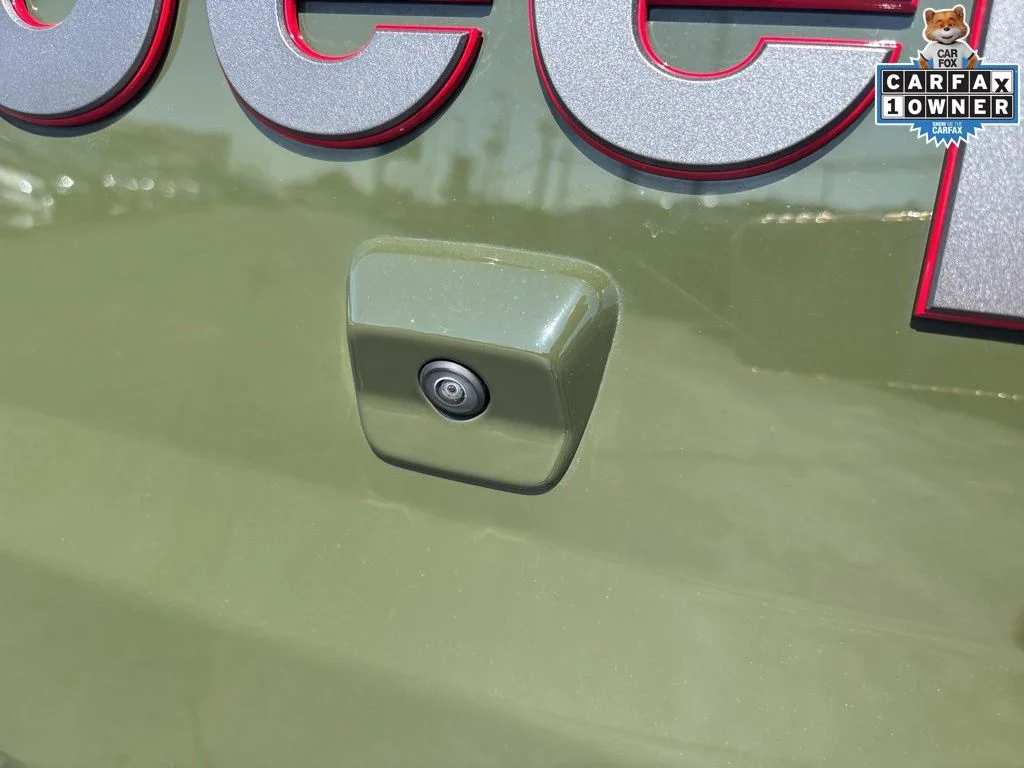 Used 2022 Green Jeep Rubicon image 9