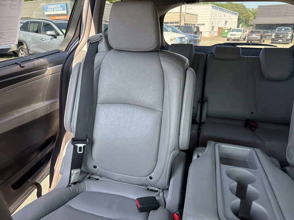 Used 2023 Gray Honda Touring image 13